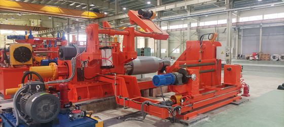 Machine de découpe de bobine d'acier à laminage à froid à ciseaux volants