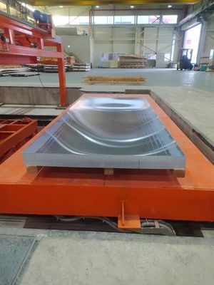 20-40 m/min Vitesse de coupe 1550 mm Roulement à froid Cisailleuse volante pour la découpe de bobines métalliques de 0,25 mm à 2,3 mm