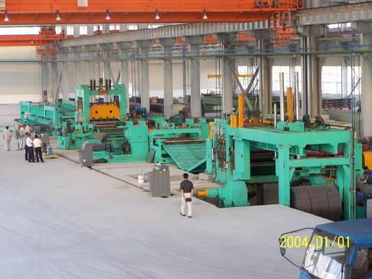 Machine de remontage de plaquage et de nivellement de bobines en acier de 60 kg pour tôle ou bobines métalliques