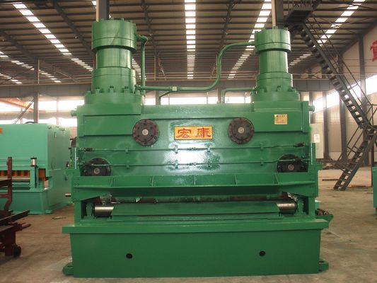 Ligne de production d'équipements de découpe transversale de bobines d'acier avec machine à tondre à longueur fixe