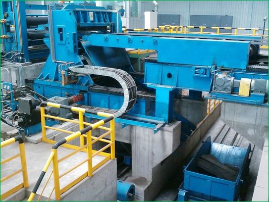 Machines de cisaillement à rouleaux en acier pour la découpe transversale de bobines de longueur fixe