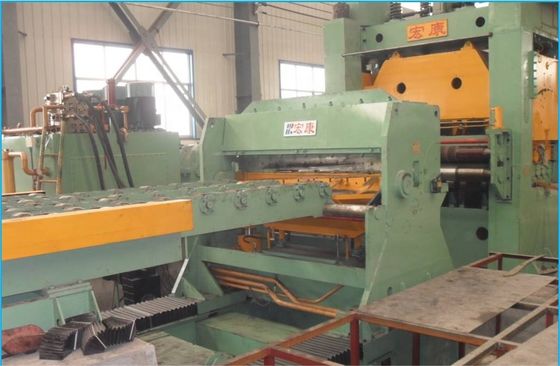 Machines de cisaillement à rouleaux en acier pour la découpe transversale de bobines de longueur fixe