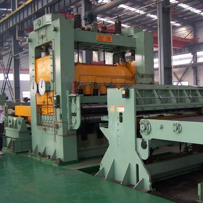 Machines de remontage de rouleaux en acier pour les tôles ou les rouleaux
