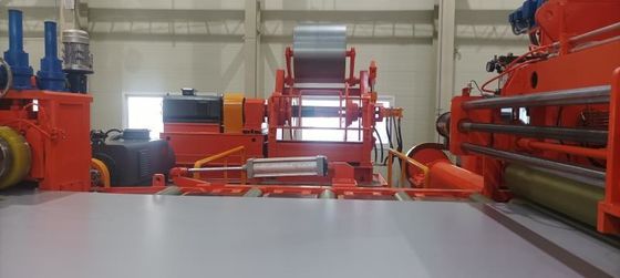 Machine à cisailler les bobines d'acier avec inspection vidéo en sortie