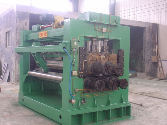 Nivelateur de bobines contrôlées par PLC de haute précision pour l'aplatissement et le remontage de bobines d'acier