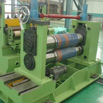 Machine de découpe longitudinale à haute vitesse de la bobine métallique d'acier