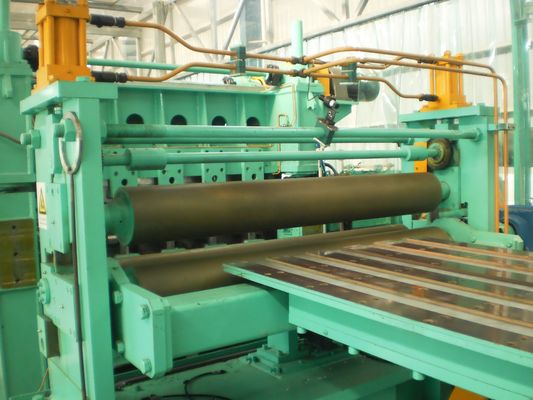 Fabrication d'usines de décoiling et de ligne de coupe à longueur pour les travaux de bobine d'acier à des prix compétitifs