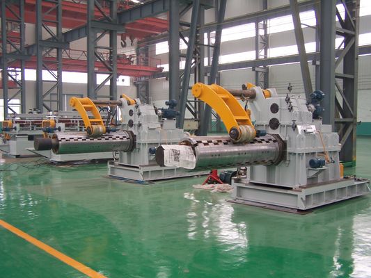 Ligne de découpe de bobine d'acier avec composants de base pompe et décoiling