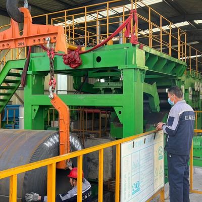 Décoiler de bobine d'acier contrôlé par PLC et couper à la ligne de longueur