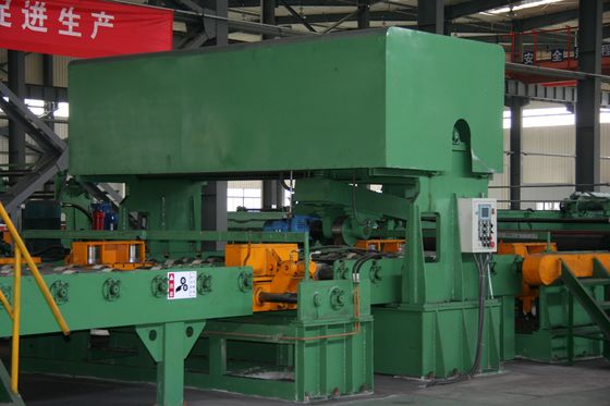 Équipement de découpe de rouleaux d'acier pour les plaques à cisaillement de longueur de 500 à 9000 mm