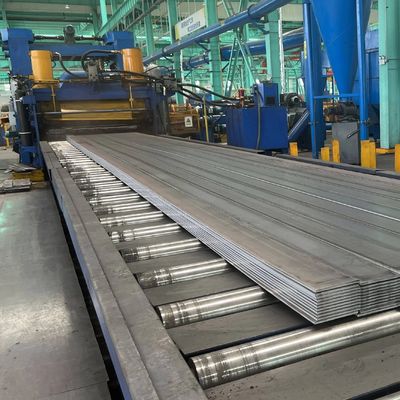 Ligne de découpe automatique de bobine d'acier compétitive avec machine à cisailler de nivellement de décollage