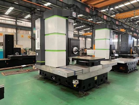 Machine de forage et de fraisage CNC compétitive avec une précision de positionnement de ± 0,03 / 500 mm