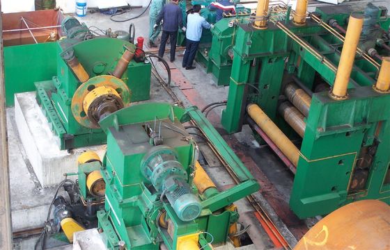 Machine de découpe automatique de bobine d'acier