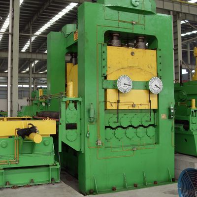 Machine de découpe de bobine d'acier de 8-25 mm Machine de découpe de ligne de bobine Machine de redressement de bobine Machine de nivellement de tôle d'acier