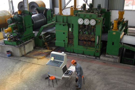 35T bobine coupée en longueur Mandrel Uncoiler Machine de coupe automatique 5,6mm largeur de coupe