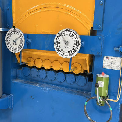 Machine de nivellement de structure en acier de poids 35 kg pour l'aplatissement et le remontage des bobines d'acier