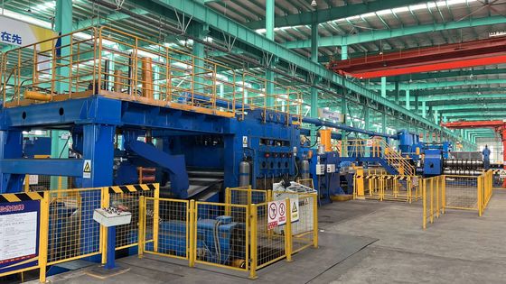 Machine de découpe de tôle d'acier à bobine métallique, ligne de découpe à levage de bobine, vitesse de découpe 15-30 m/min