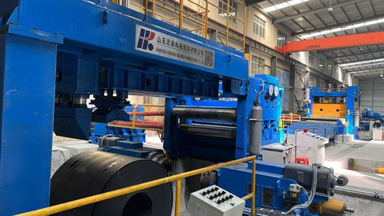 Ligne de découpe de bobine de la machine de forage horizontale pour la machine de nivellement et de redressement