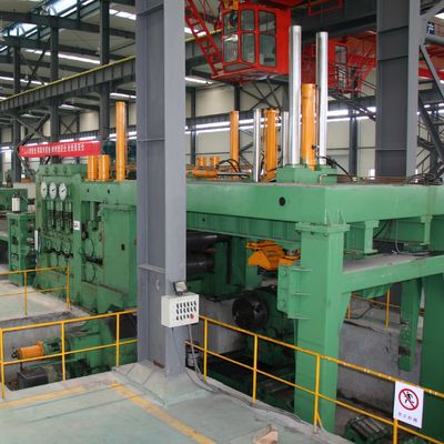 Machine de levage de tôle d'acier de 25 mm, ligne de découpe de bobine, vitesse de coupe de 15 à 30 m/min