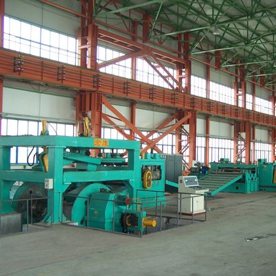 Ligne de production de cisailles mobiles de l'aciérie avec fonctions de levage et de coupe de décoiling
