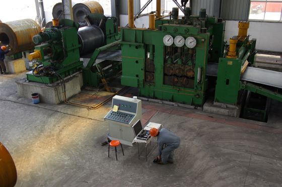 Ligne d'empilage de découpage de bobine d'acier pour la découpe à longueur d'acier à rouleaux chauds